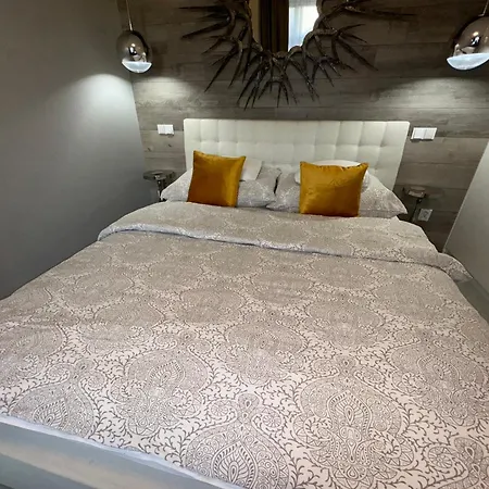 Aparthotelmichalska شقة *